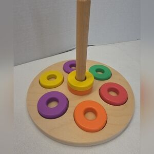 Lovevery Wooden Flexible With 8 Ring Stacker Babbler Kit 12-18 Months